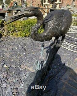 Bronze Fountain Water Garden Feature Single Heron / Stork / Crane 81cm High