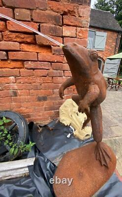 Cast Iron Garden Water Pond Fountain Leaping Frog Rusted Effect 67cm High
