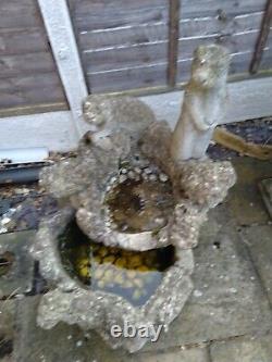 Concrete Otter Garden Concrete Water Feature Fountain CASH/COLLECTION ONLY