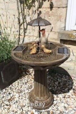 Duck Family Solar Garden Water Feature Decorative Ornamental Outdoor Fountain