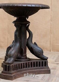 Early 20th Century Antique Cast Iron Fountain / Birdbath / Water Feature