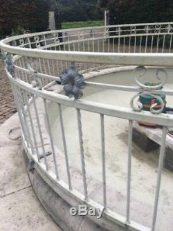 Water Fountain / Feature Driveway Roundabout Railings