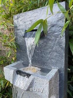 2 Fall Cascade Mains Caractéristiques De L'eau Alimentée, Fontaine De Jardin Avec Lumières Chutes D'eau