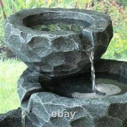 Fontaine à eau en pierre grise à 3 couches alimentée par énergie solaire Gardenwize SWGSL230