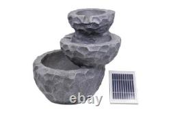 Fontaine à eau en pierre grise à 3 couches alimentée par énergie solaire Gardenwize SWGSL230