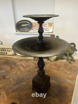 Fontaine d'eau de jardin à deux niveaux en fonte victorienne récupérée 57 x 36