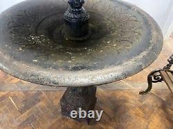 Fontaine d'eau de jardin à deux niveaux en fonte victorienne récupérée 57 x 36