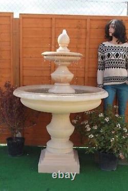 Fontaine d'eau en grès de grande taille à deux niveaux pour le jardin, ornée de décorations.