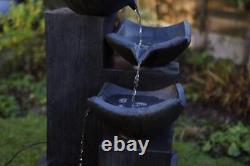 Fontaine d'extérieur à cascade en ardoise alimentée par énergie solaire avec éclairage pour jardin