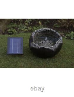 Fontaine d'extérieur alimentée par énergie solaire avec bol en forme de roche et éclairage LED
