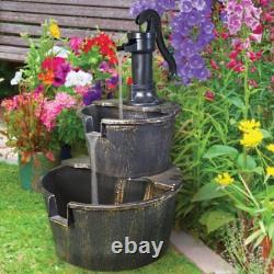 Fontaine de jardin à deux niveaux en forme de tonneau avec pompe à eau, ornée d'un câble électrique