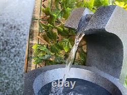 Grande Ebony Solar Powered Water Feature, Fontaine D'eau De Jardin Avec Lumières Led