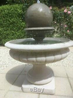 Hampshire Stone Garden Boule Fontaine D'eau Ornement De Fonction