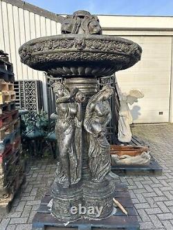 Immense fontaine d'eau en bronze antique français de 2,3 mètres, provenant de PARIS, fin des années 1800.