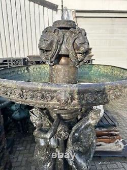 Immense fontaine d'eau en bronze antique français de 2,3 mètres, provenant de PARIS, fin des années 1800.