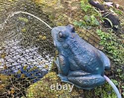 STATUE DE FROG SPITTER DE FONTAINE D'EAU DE POND CARACTÉRISTIQUE DE JARDIN GRANDE AVEC TUYAU DE 2m